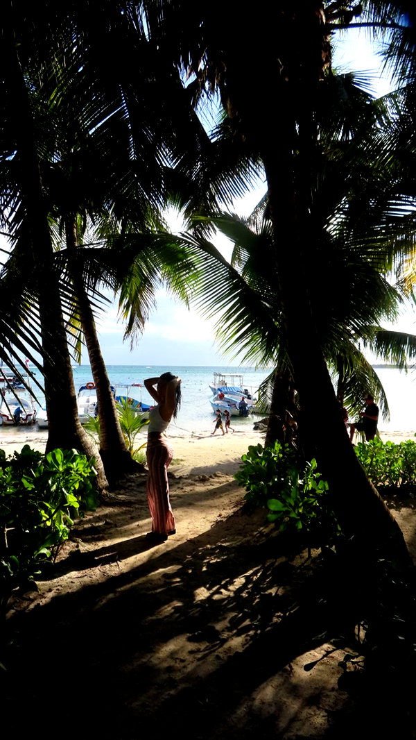 agamohanaa instagram image archive image