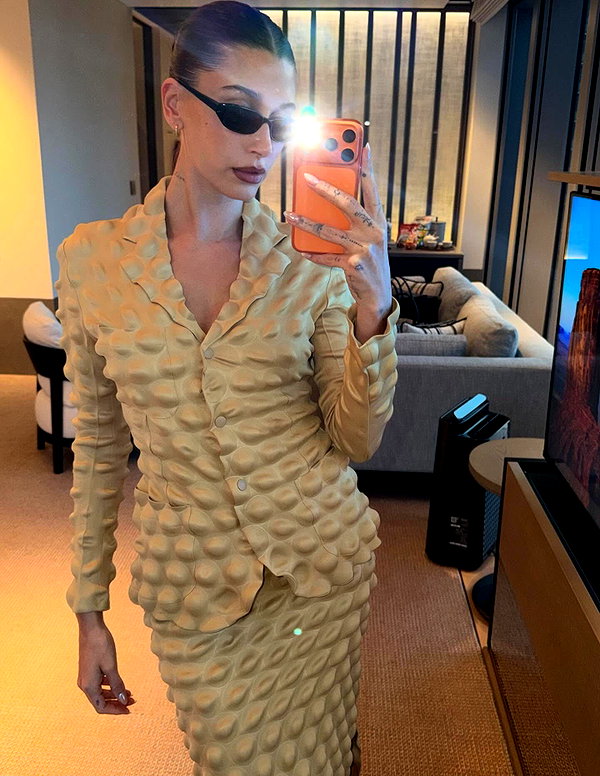 haileybieber instagram image archive image