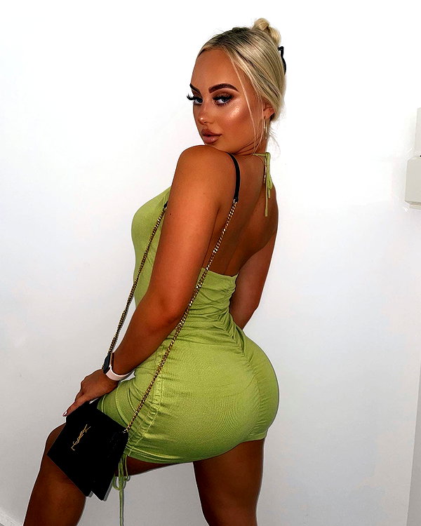 rhiannonbluee instagram image archive image