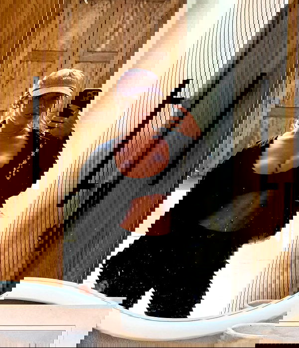 itshayleydavies itshayleydavies archive image