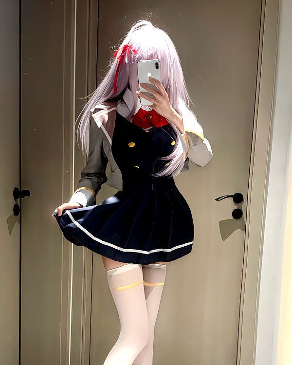 gallery_cosplayer instagram image archive image