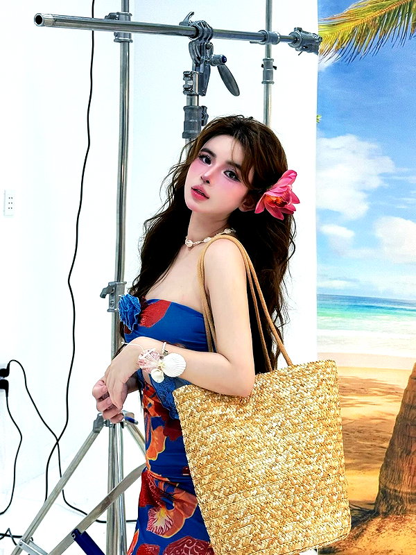 lyhythuedoxinh instagram image archive image