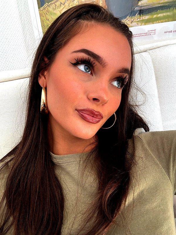 emmaaurora instagram image archive image
