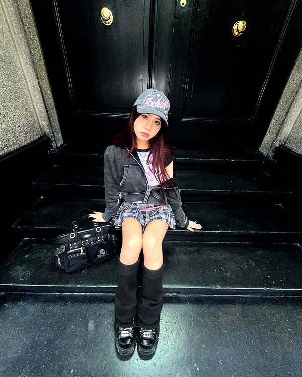 is2tian instagram image archive image