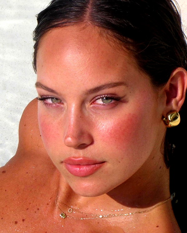 olivia.mathers instagram image archive image