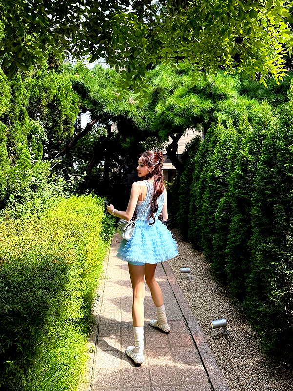 dear.zia instagram image archive image