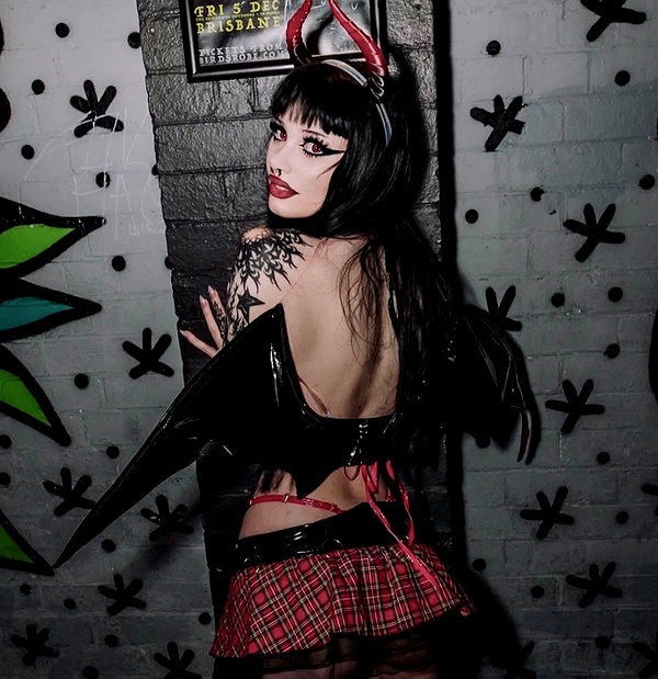 livindeadyaz instagram image archive image