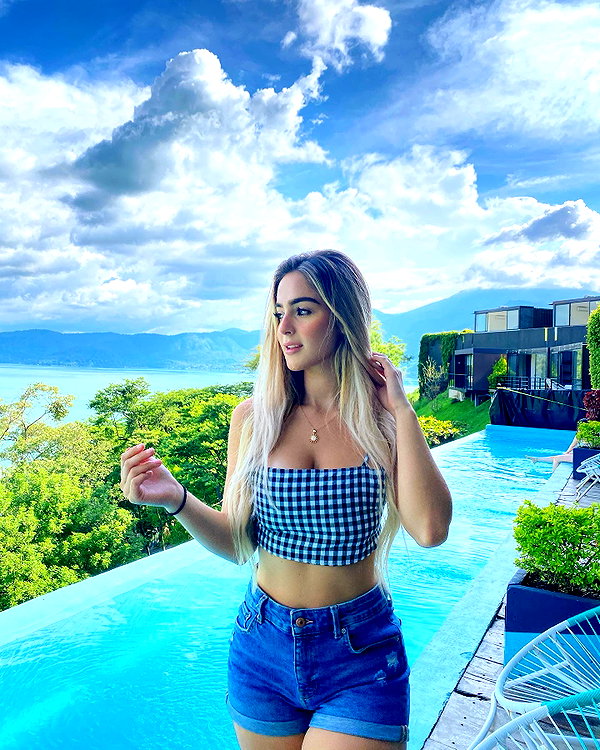 nicollefigueroaa instagram image archive image