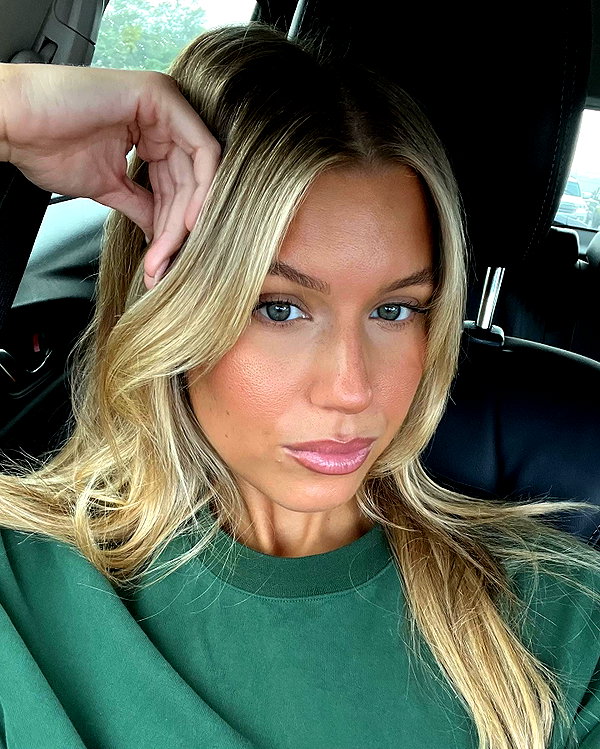 sophiebatzloff instagram image archive image
