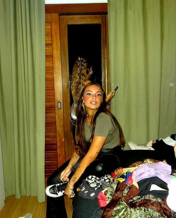 gabimfmoura instagram image archive image