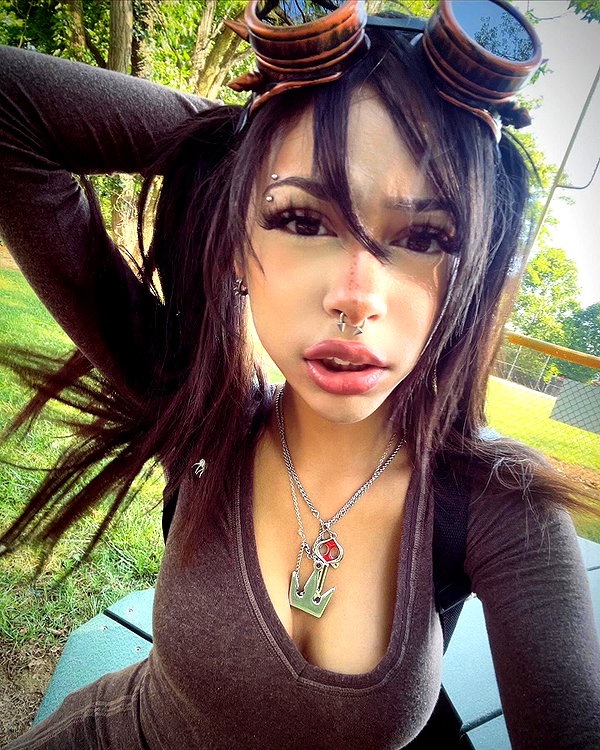 twodollie instagram image archive image