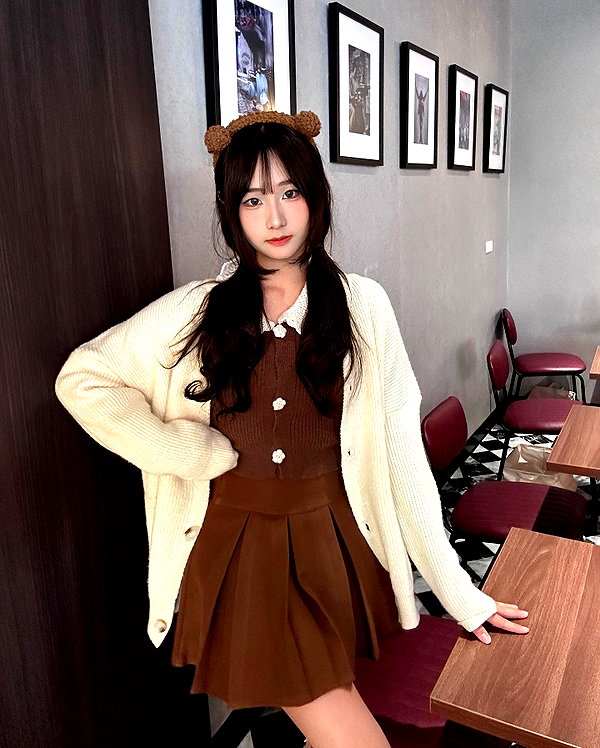 lai_931201 instagram image archive image