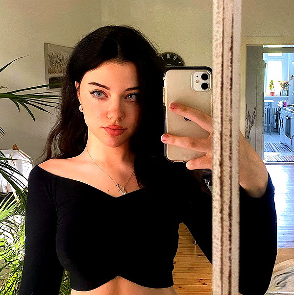 vanessa.rhd instagram image archive image