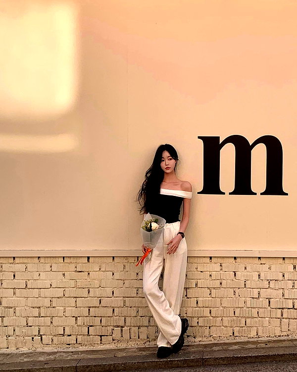 daxbin instagram image archive image