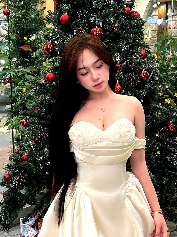 lyhythuedoxinh instagram image archive image