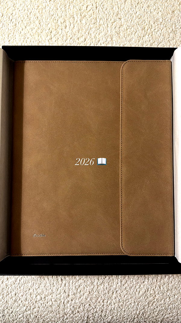 daxbin instagram image archive image