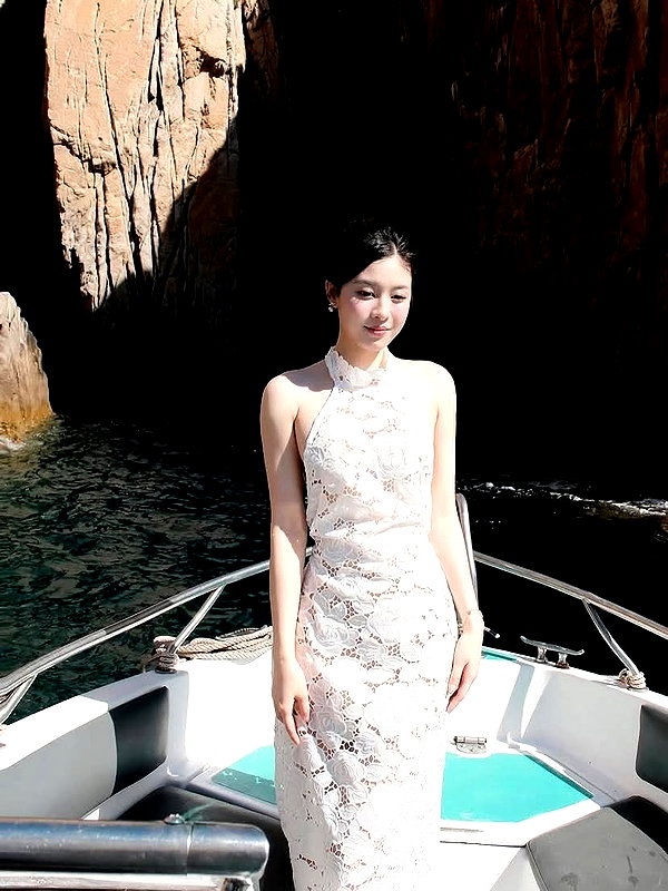 lyhythuedoxinh instagram image archive image