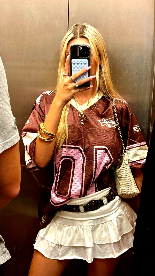 ella_netzer8 instagram image archive image