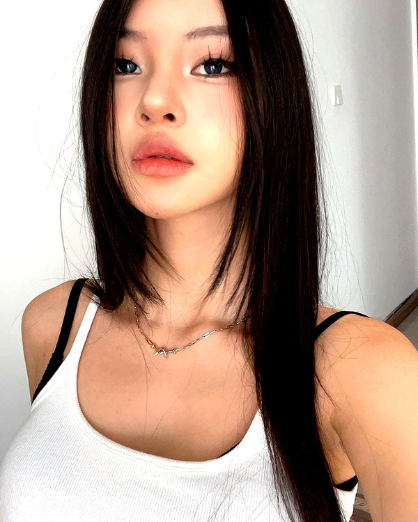 ll.lu1s instagram image archive image