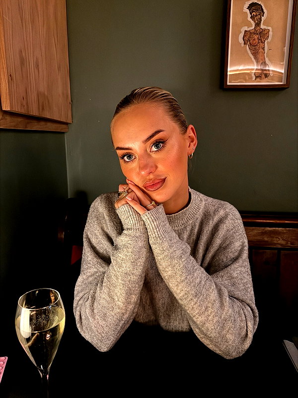 rhiannonbluee instagram image archive image