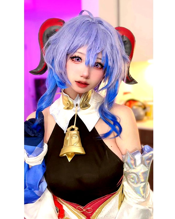 xier_cos instagram image archive image