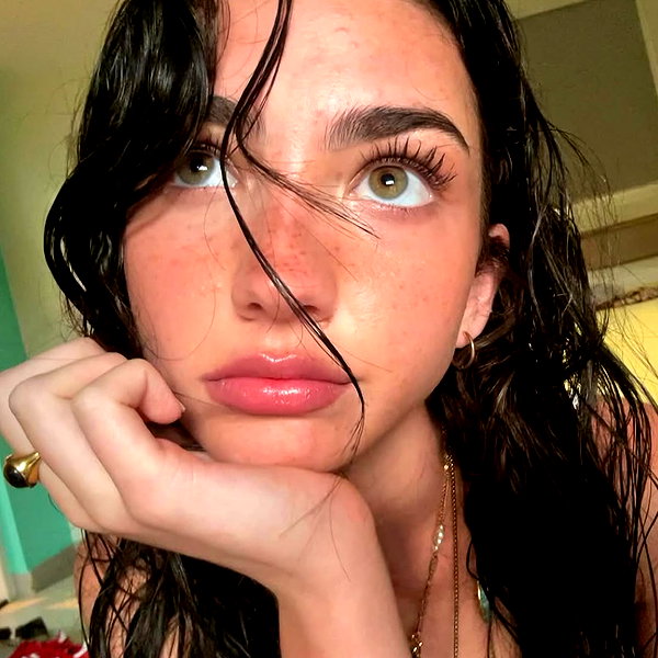 baddiesessence instagram image archive image