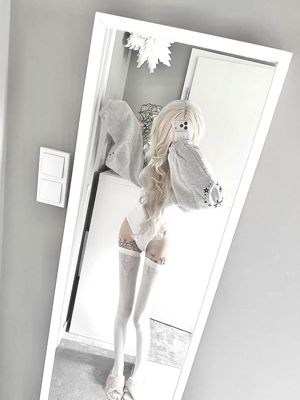 annaemiliaz instagram image archive image