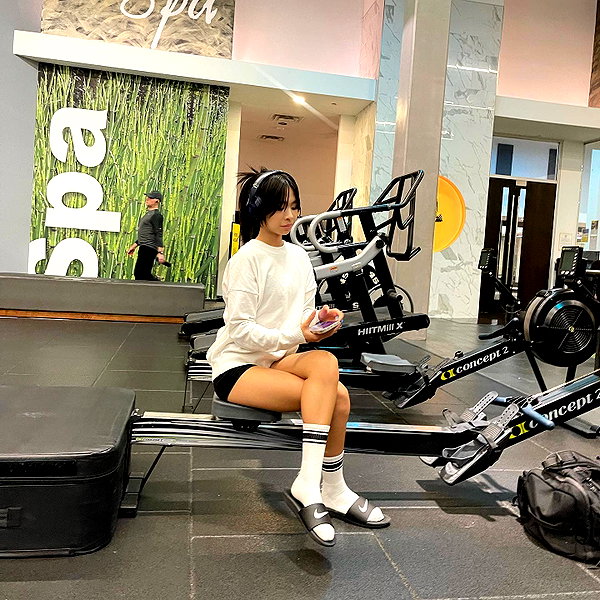 princessamelia_official instagram image archive image