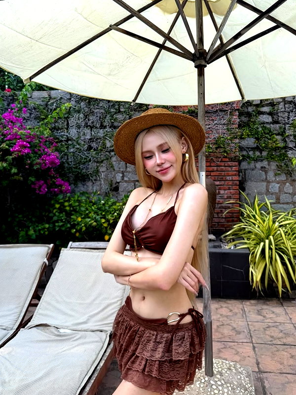 lyhythuedoxinh instagram image archive image