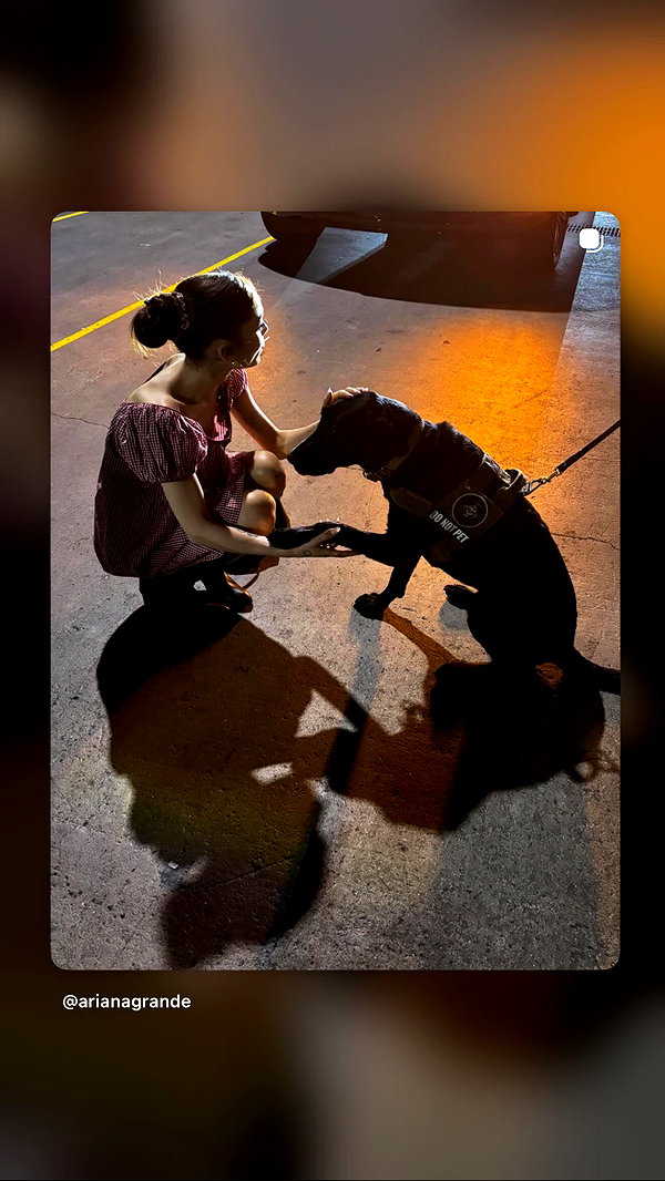 arianagrande instagram image archive image