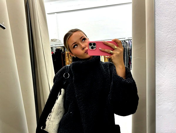 lilih instagram image archive image