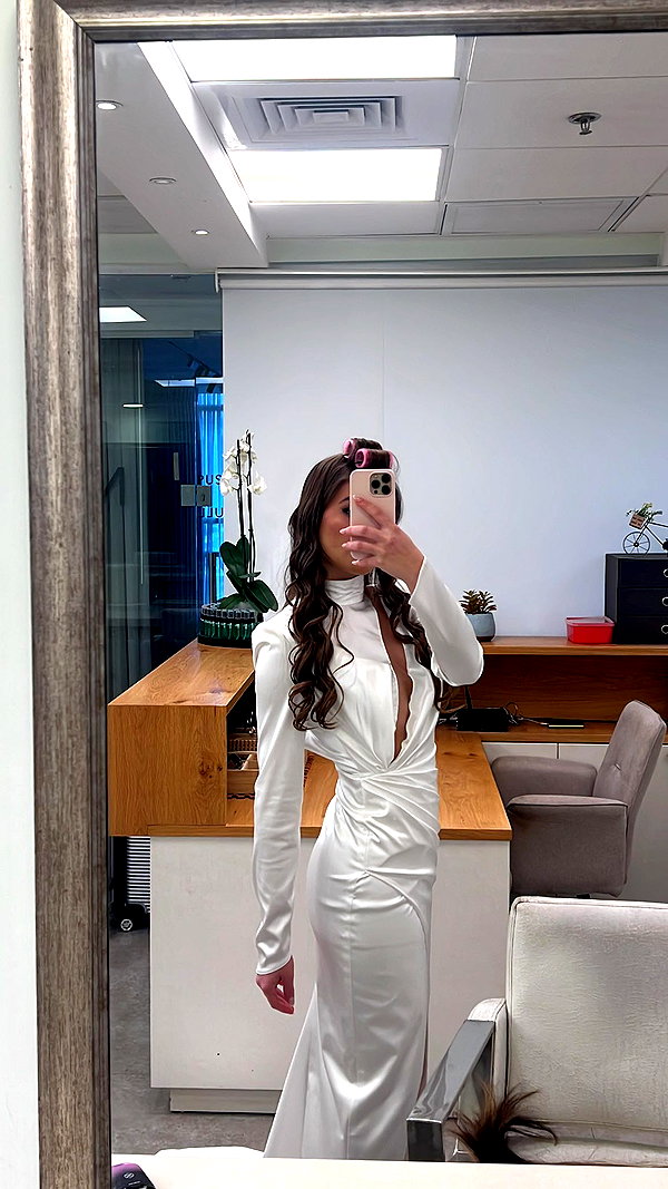daniella_zeldis instagram image archive image