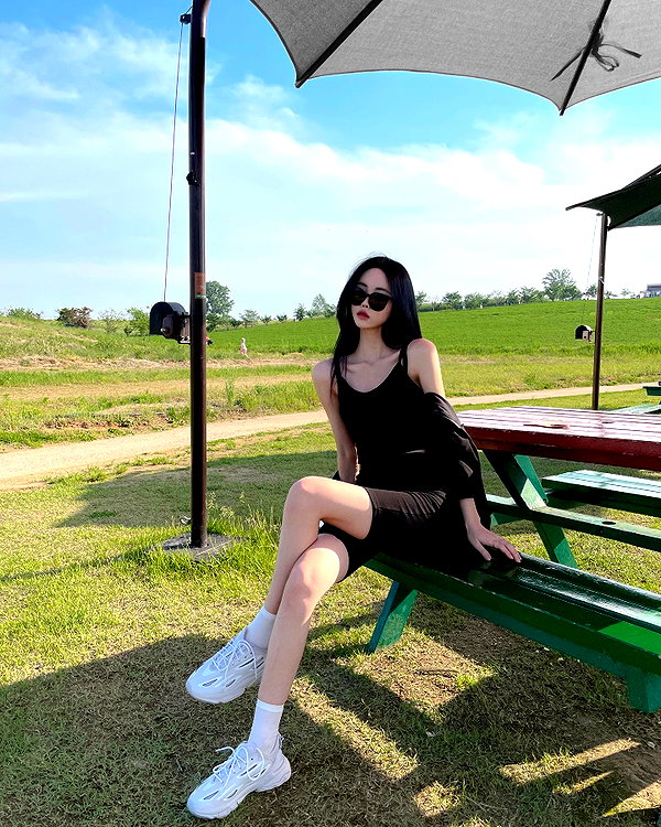 daxbin instagram image archive image
