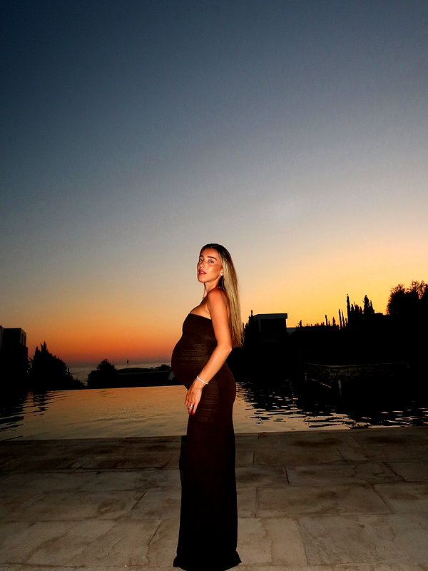 annezivi instagram image archive image
