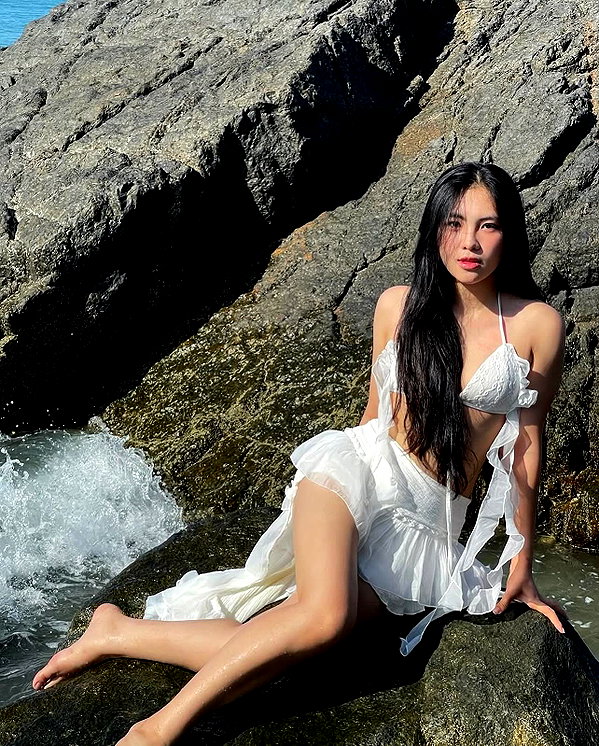 lyhythuedoxinh instagram image archive image