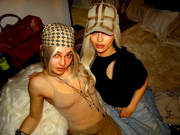 karolinaawasik instagram image archive image