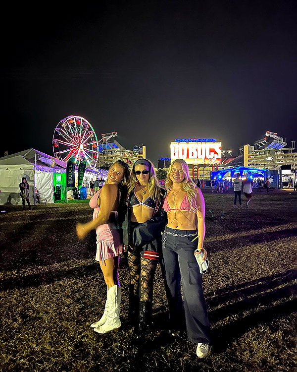 isabella.lauren instagram image archive image
