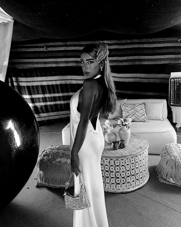 annezivi instagram image archive image