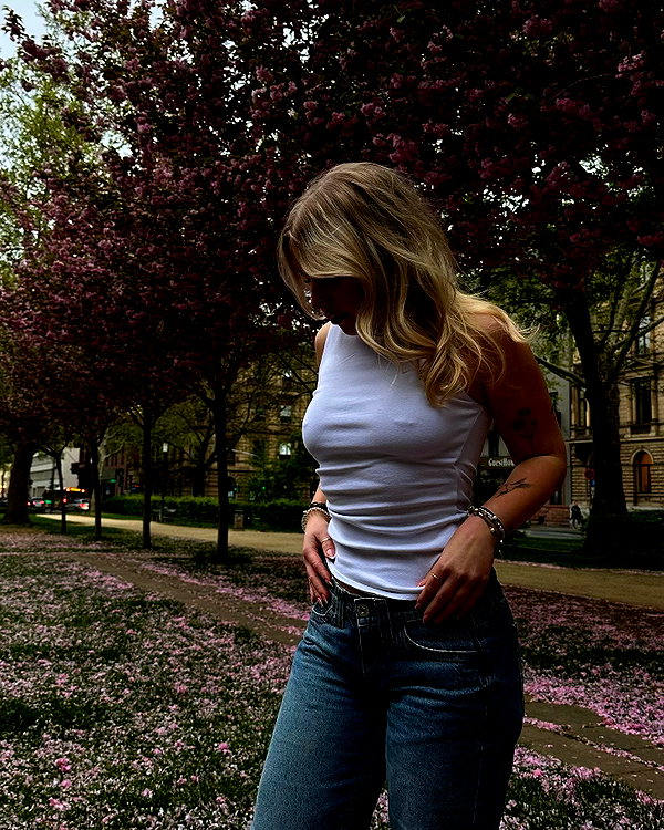 nina.kxs instagram image archive image