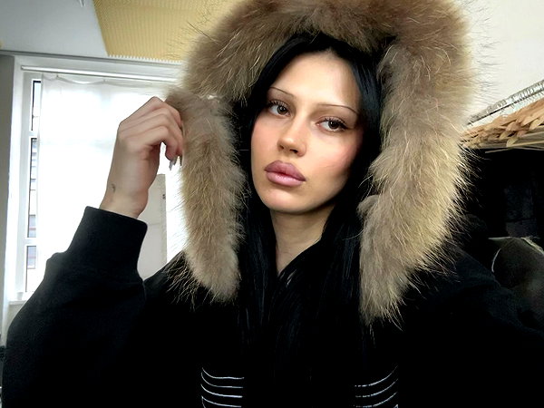 karolinaawasik instagram image archive image