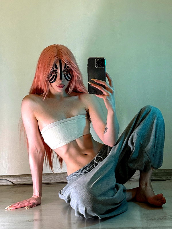 zira_merz instagram image archive image
