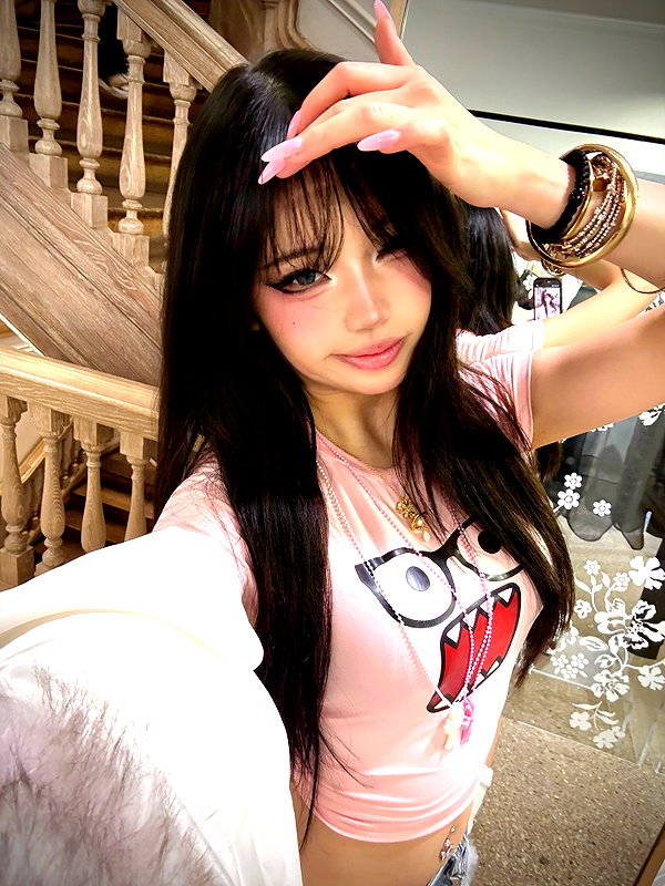 joycee.e instagram image archive image