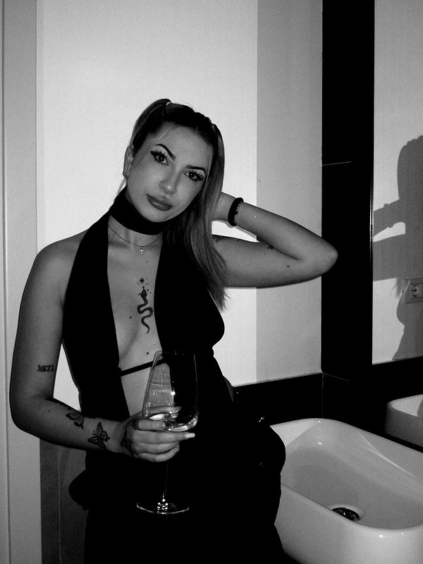 martinaviillaa instagram image archive image
