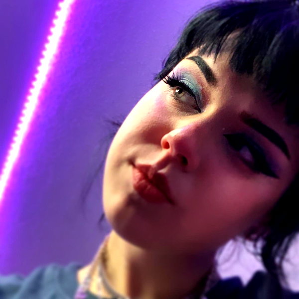 yeahimcaroline instagram image archive image
