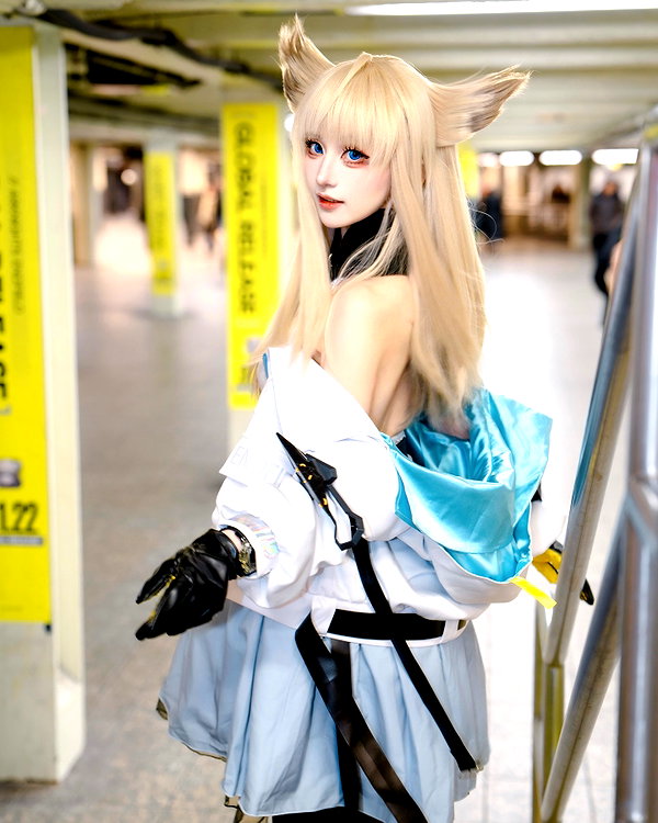 miee_cos instagram image archive image