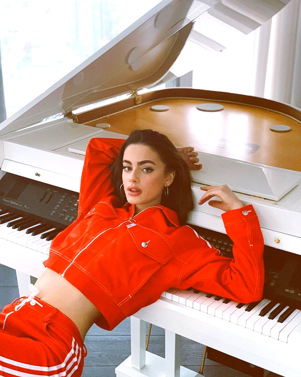 yaelshelbia instagram image archive image