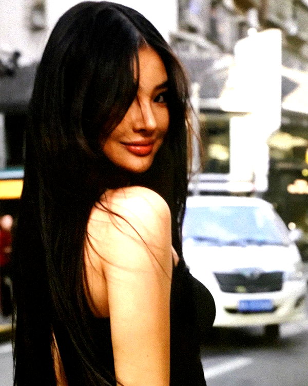ll.lu1s instagram image archive image