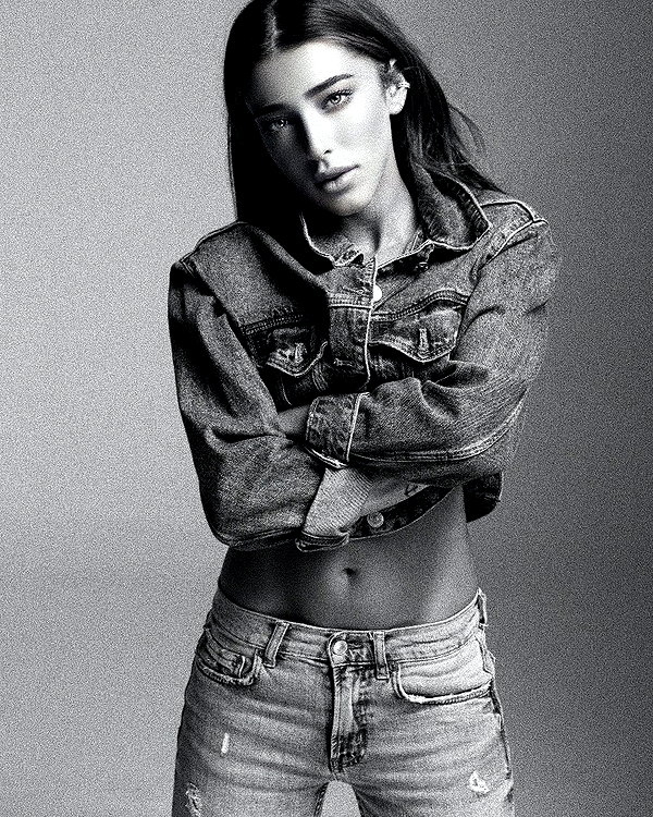 annezivi instagram image archive image
