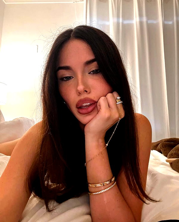 clarissabeaa instagram image archive image