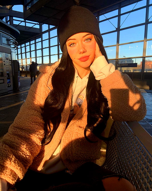 vanessa.rhd instagram image archive image